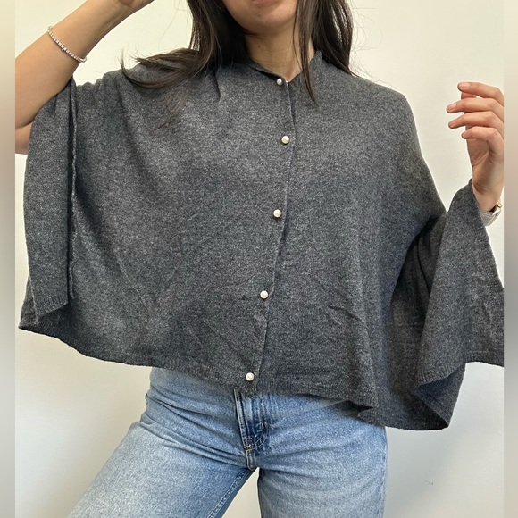 Cobblestone Knit Gray Wool Cashmere Blend Button Front Knit Poncho One Size - Picture 1 of 8